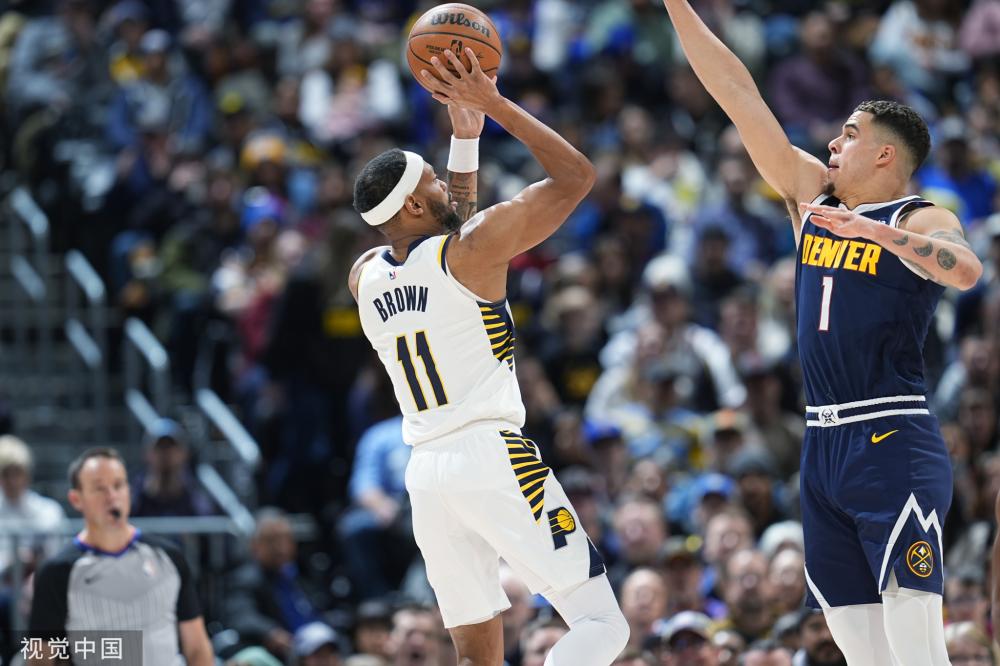 他的突出的 他的突出的