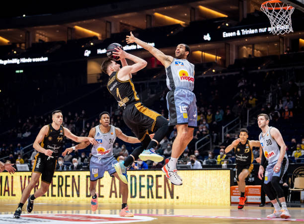 单四强已全 单四强已全