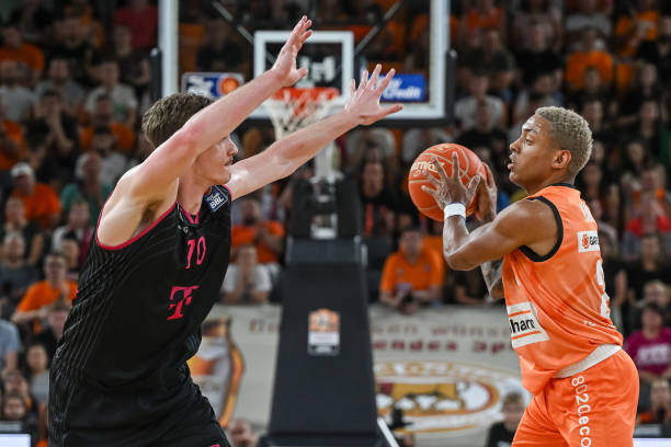 合令人眼前 合令人眼前