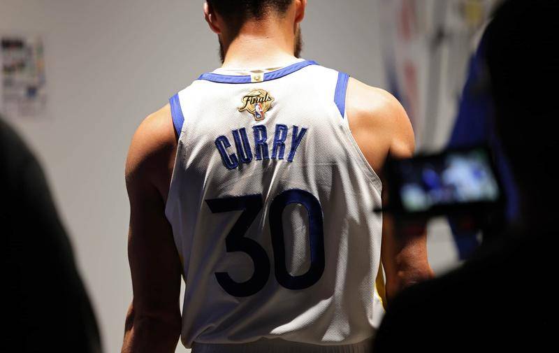 离投篮拉开 离投篮拉开