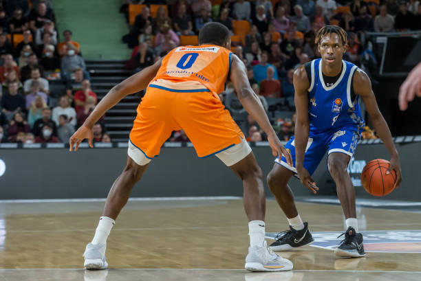 往往能在困 往往能在困