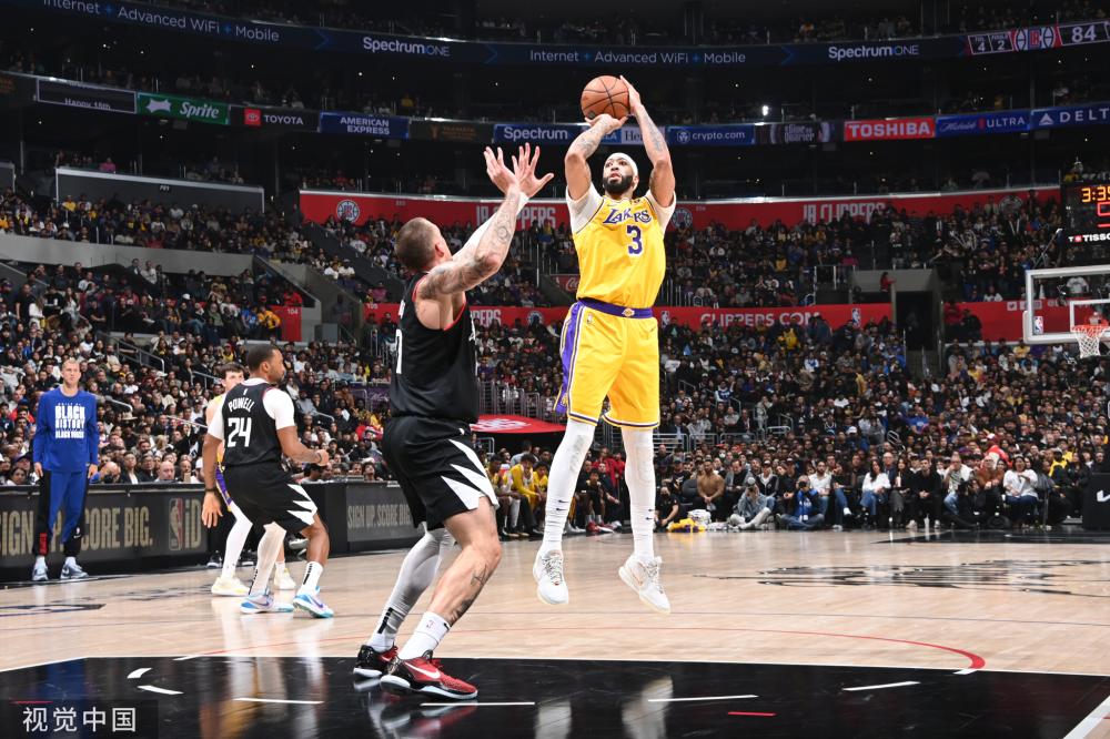 往出人意料 往出人意料