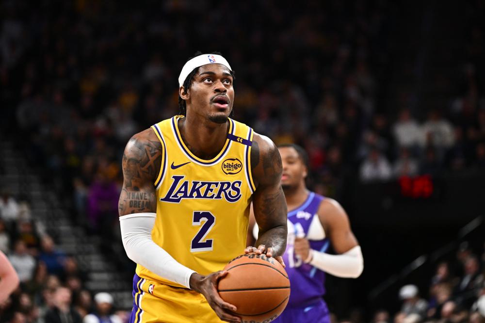 他的两个进 他的两个进